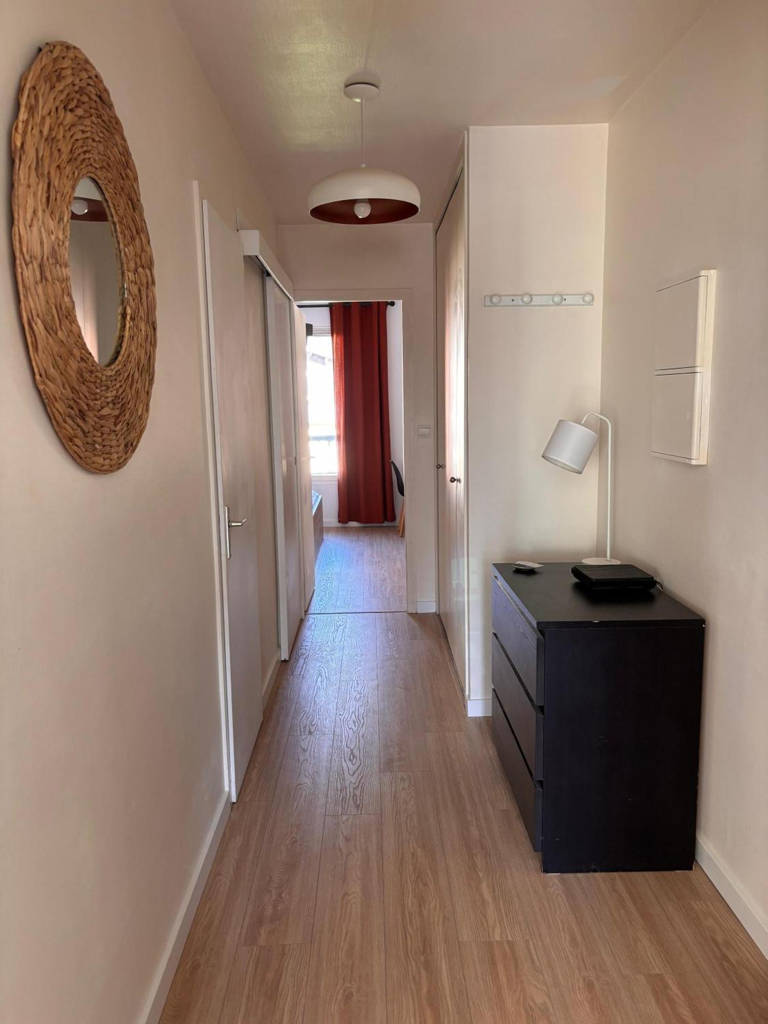 Agreable 2 Pieces Au Coeur De Thones Apartment Bagian luar foto